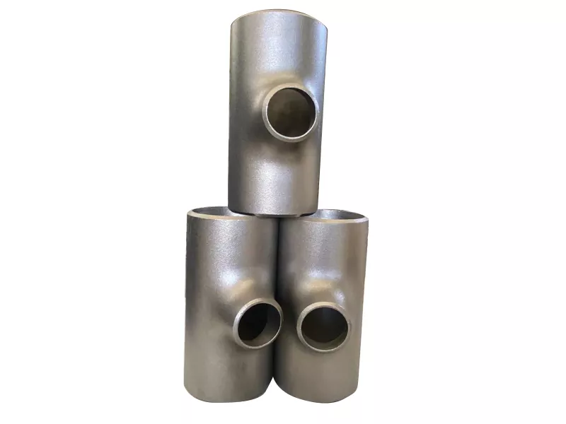 T de aço carbono